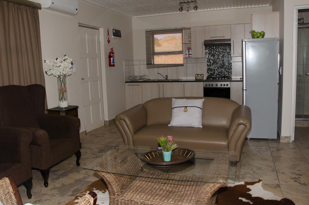 Kgalagadi Lodge Askham Luaran gambar