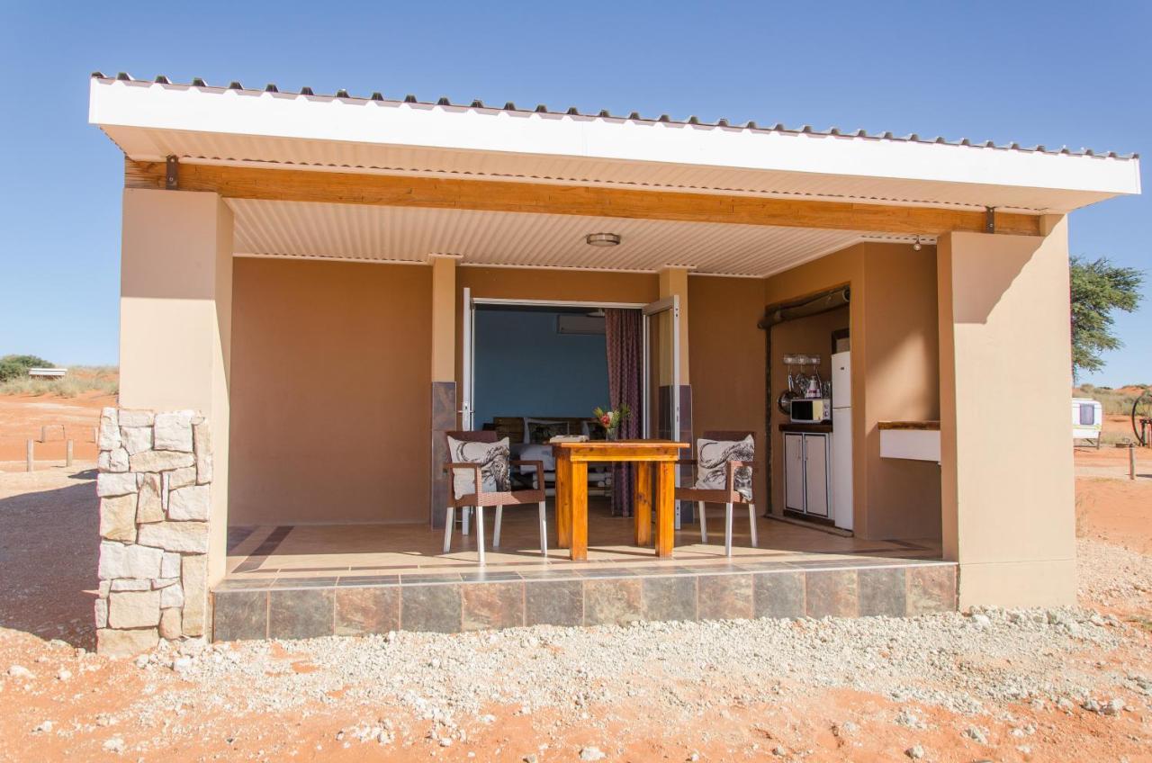 Kgalagadi Lodge Askham Luaran gambar