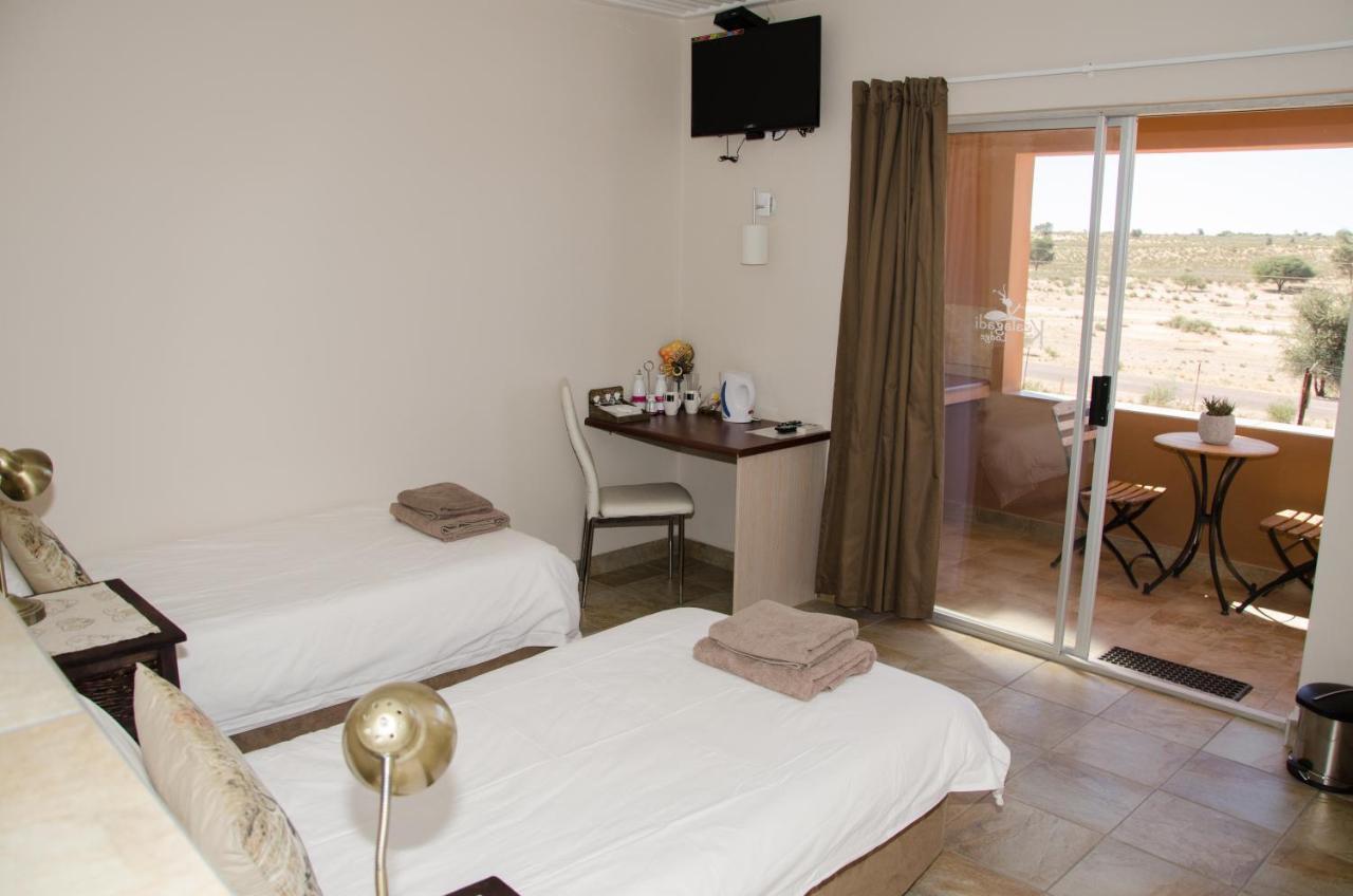 Kgalagadi Lodge Askham Luaran gambar